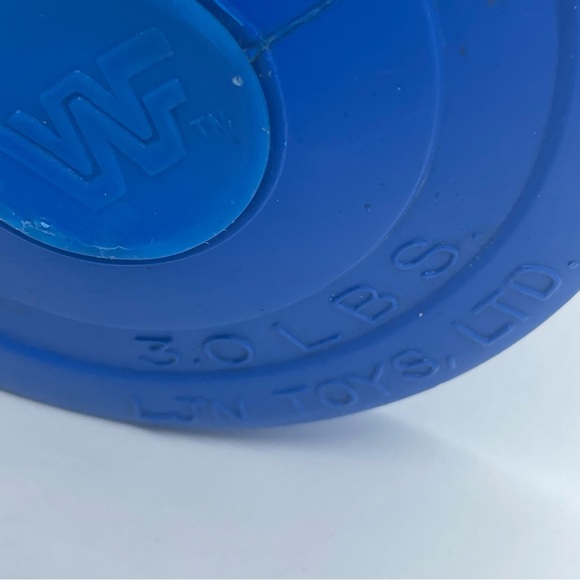 Hulk Hogan Hulkamania
Workout 3 Ib Weights
Dumbbells WWF LJN Toys
Used - Picture 3 of 5